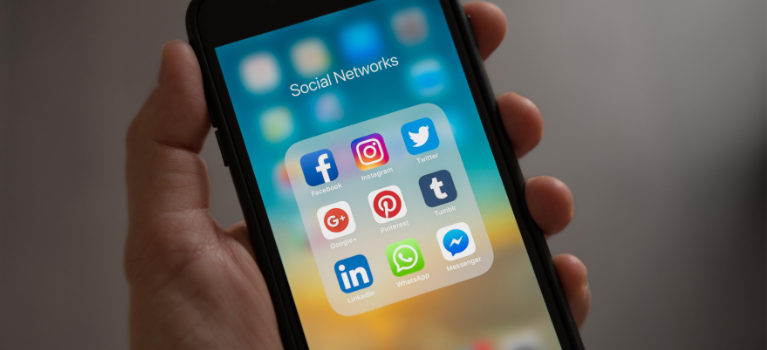 Tips to manage your hotel's social media to drive sales